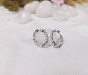 Pendientes de Aro de Lujo con Moissanita de Corte Redondo de 1 Quilate de Lurba Jewels, Regalo de Aniversario para Mujer, Oro Blanco Sólido de 14K - Product Image 3