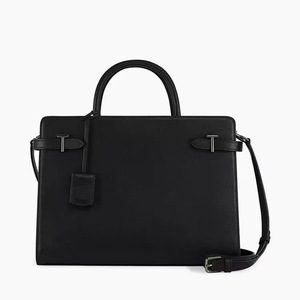 Sac à main chic et tendance en cuir vegan pour femme, de marque de luxe, durable, petit sac carré à bandoulière - Product Image 2