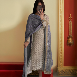 Nouveau haut de travail brodé en fausse georgette de créateur avec vêtements indiens et pakistanais Dupatta assortis - Product Image 1