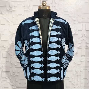 Chaqueta de Terciopelo Azul Marino Bordada a Mano con Motivos Geométricos y Florales en Azul Claro - Product Image 1