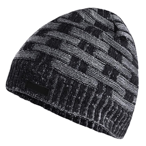 Unisex striped beanie <b>hat</b> Winter <b>warm</b> cap Color blocking casual style Acrylic knit beanie Unisex <b>warm</b> winter <b>hat</b> - Product Image 3
