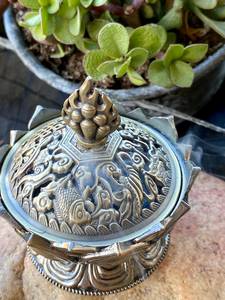 Brûleur d'encens créatif en céramique, style pagode, en métal et fer forgé, à refoulement d'encens arabe, pour la décoration intérieure - Product Image 4