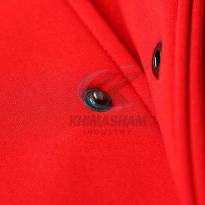 Blouson universitaire homme d'extérieur à col montant et logo frontal, faible MOQ, en laine respirante et écologique, personnalisable - Product Image 3