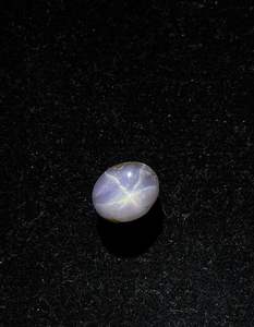 Zafiro estrella gris natural cabujón. Sin calor, sin tratamiento, zafiro estrella de 6 rayos. - Product Image 2