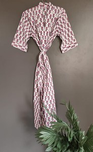 Lot en gros de robes kimono en coton indien imprimé avec ceinture, robes unisexes pour l'hiver et l'été, robes longues faites à la main, vêtements de nuit pour femmes - Product Image 2