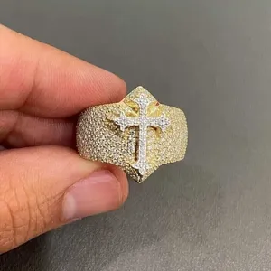 แหวนหมั้นรูปกากบาทสำหรับผู้หญิง วินเทจ ประดับเพชรโมอิสซาไนต์ทรงกลม 2.2 กะรัต เงินแท้ 925 - Product Image 3