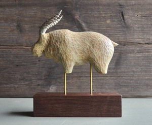Sculpture miniature de rhinocéros en aluminium sculpté, artisanat d'artistes japonais Tomohiro Suzuki, figurine de faune faite à la main, design moderne pour mur - Product Image 5