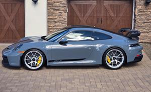 Porsche 911 GT3 l 2024 en Perfecto Estado con Frenos de Cerámica de Carbono - Product Image 1