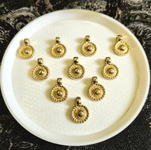 จี้ทองเหลืองทำมือแบบโบราณสั่งทำพิเศษและจี้ทองเหลืองสำหรับนักออกแบบเครื่องประดับเพื่อขายต่อ - Product Image 3