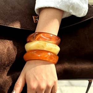 กำไลเรซิ่นทำมือขายส่งสำหรับผู้หญิง, กำไลเรซิ่นหลากสีสัน, เครื่องประดับแฟชั่นสุดยูนีคสำหรับร้านบูติก, ร้านขายของขวัญ - Product Image 6