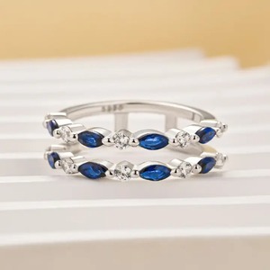 Bague de fiançailles et alliance tendance en argent 925 avec moissanite bleue et blanche, taille ronde et marquise, insert unique, pour la vente en gros - Product Image 1