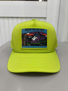 หมวกแก๊ปปักลาย Running Trucker แบบ 5 ชิ้น ปรับขนาดได้ รูระบายอากาศแบบเลเซอร์ สำหรับผู้ชายและผู้หญิง สวมใส่ได้ทุกโอกาส ฤดูใบไม้ผลิและฤดูร้อน - Product Image 1