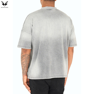 เสื้อยืดคอกลมสีพื้นสำหรับผู้ชายปี 2026 แบบ OEM ODM ดีไซน์เรียบง่ายสไตล์ลำลอง ผ้าพรีเมียม ทรงเข้ารูป แขนสั้น ทันสมัย - Product Image 2