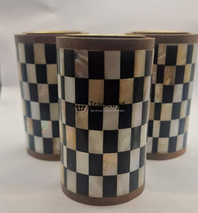 Elegante Portavelas con Incrustaciones de Madreperla, Decoración de Hogar Hecha a Mano de Lujo por Tradebyd - Product Image 1