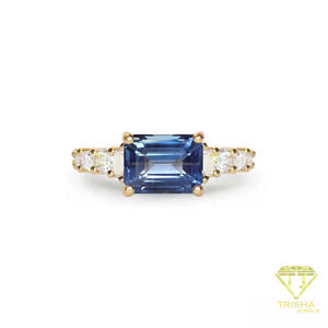 Anillo de Plata de Ley 925 con Diamante Moissanita Corte Esmeralda Azul y Piedras Laterales en Baguette, Joyería Elegante y de Lujo para Mujer - Product Image 1