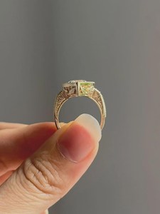 Anillo de Compromiso de Doble Banda con 3 Diamantes Cultivados en Laboratorio, Detalle Marquise en Oro Blanco, Certificado IGI - Product Image 3