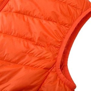 Veste bouffante en gros de conception personnalisée de qualité supérieure avec rembourrage synthétique veste bouffante à capuche coupe-vent pour hommes - Product Image 2