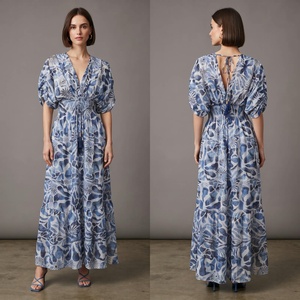 Robe longue bohème pour femme, col en V, manches bouffantes, taille élastique, dos nu, volants superposés, motif floral, robe d'été - Product Image 6