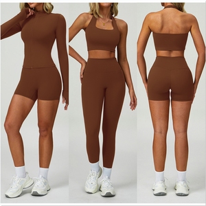 Ensemble de yoga marron uni 2 pièces pour femme, haut court sans couture et short taille haute, en Spandex et Polyester, tenue de sport, design col roulé et dos nu - Product Image 1