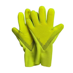 Gants de gardien de but de football unisexes Floating Industries modèle 533, imperméables, en latex, à séchage rapide, respirants, pour l'entraînement et les matchs, à enfiler - Product Image 1
