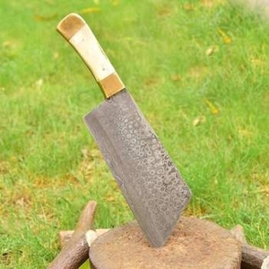 Couteau à découper en acier de Damas avec manche en os, couteau de cuisine professionnel fait à la main - Product Image 1