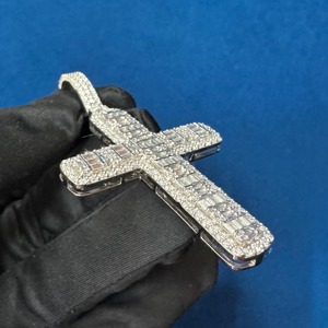 จี้เพชรโมอิสซาไนต์แบบคลัสเตอร์เซ็ต VVS จี้รูปกากบาท จี้ศรัทธาคริสเตียน เครื่องประดับทางศาสนา จี้ฮิปฮอป จี้แร็ปเปอร์ - Product Image 2