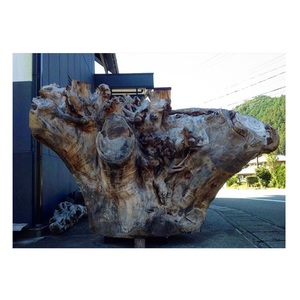 Bois de Camphre, Matières Premières, Longues Barres Décoratives en Bois Fabriquées au Japon - Product Image 1
