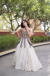 Lehenga Choli 100% coton pour femmes pour les festivals de Navratri à prix de gros, Lehenga glamour - Product Image 3