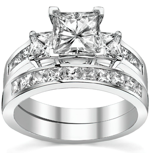 แหวนเพชรผู้หญิงที่น่าทึ่งในสามหินเจ้าหญิงตัดเพชร Moissanite พร้อมแหวนหมั้นที่น่าสนใจสําหรับผู้หญิง - Product Image 1