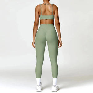 Ensemble de sport 2 pièces respirant et sans coutures pour femme : Legging taille haute et soutien-gorge de sport à taille élastique, couleur unie, pour fitness et yoga - Product Image 3