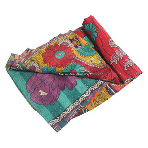 Vintage Bengali Kantha <b>Quilts</b> Indian Reversible Hand Stitched Heavy Throw Old Sari Blanket Patch Work Heavy 3 To 5 Layers Kantha - Product Image 3