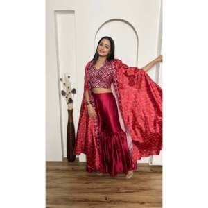 Ensemble de designer Indo Western pour femmes pour les fêtes avec bordure en miroir en papier - Product Image 4