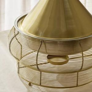 Calentador de Alimentos de Lujo con Marco de Alambre Dorado, Tapa Cónica y Calentador de Velas para una Elegante Presentación de Buffet - Product Image 2