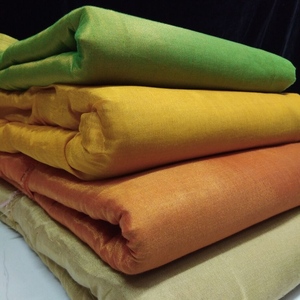 Tissu en polyester uni Erode Silk 44 pouces – Tissu léger teint uni pour vêtements, décoration intérieure, artisanat et accessoires de mode - Product Image 3