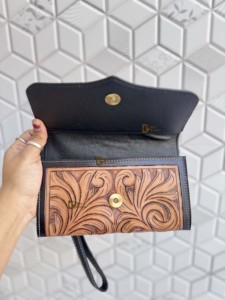 Nuevo Bolso Clutch con Diseño de Damas Blancas y Negras 2026, Cuero Tallado a Mano, Estilo Occidental, para Mujer - Product Image 5