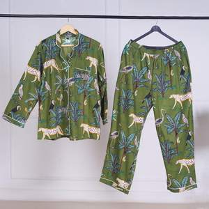 Conjunto de Pijama de Manga Larga con Estampado Floral y Rayas Verticales para Mujer, Hecho a Mano, de Algodón, para Descansar en Casa, de Secado Rápido, Elegante, para Primavera/Verano - Product Image 1