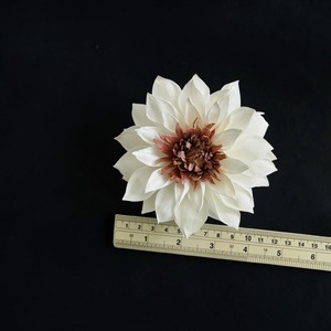 VADEE SOLA WOOD FLOWER Sustainable Craft Handmade Reed <b>Diffuser</b> White Dahlia Flower Sesbania Plant Reed Scented Oil Glass <b>Bottle</b> - Product Image 4