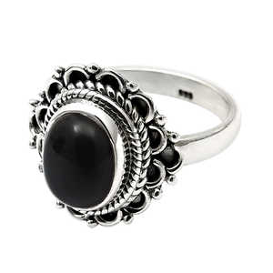 Anillo de Plata de Ley 925 Hecho a Mano con Gema de Ónix Negro de Corte Ovalado y Engaste de Bisel, Joyería Bohemia a Precio de Mayoreo - Product Image 2