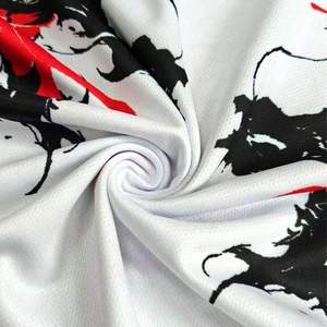 Diseño Personalizado OEM/ODM, Sublimación, Ropa Deportiva de Fútbol Corta, Transpirable y de Secado Rápido, Personalizada con Nombre y Número del Equipo, 100% Poliéster - Product Image 3