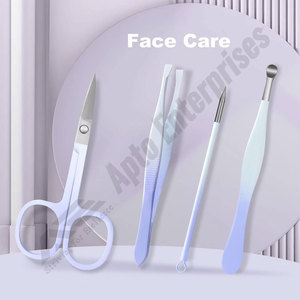 Ensemble de manucure et pédicure portable, mini kit de soin des ongles, kit de beauté personnel, 10 pièces en acier inoxydable, écologique, réutilisable - Product Image 2