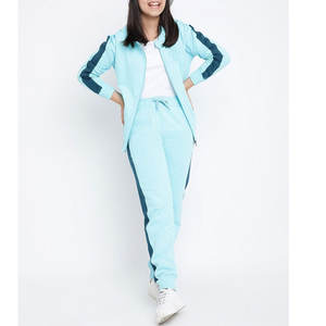 Conjunto Deportivo de Maternidad Unisex Premium 100% Algodón |   Conjunto Deportivo con Sudadera con Capucha y Pantalones Jogger de Alto Rendimiento |   Entrenamiento Deportivo en Gimnasio Urbano - Product Image 5