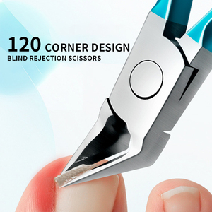 Alicates de precisión para el cuidado profesional de las uñas con diseño de cuchilla afilada para un corte limpio de uñas gruesas y uñas encarnadas. - Product Image 3