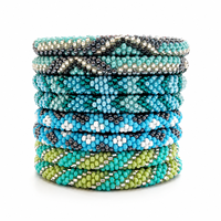 Bracelet à rouleaux en perles de verre tchèques et crochet du Népal fait main en gros pour femmes, bijoux de mode personnalisés