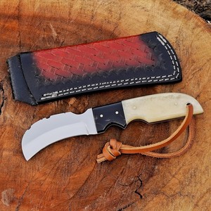 Couteau de chasse EDC à lame fixe en acier inoxydable forgé à la main, style bec d'oiseau, avec manche en os de chameau et résine, couteaux OEM ODM avec étui - Product Image 1