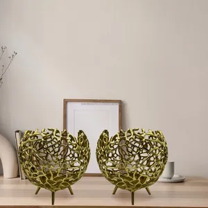 Farol Premium para Decoración de Mesa de Restaurante, Decoración de Mesa de Comedor de Cocina Estilo Rústico, Madera Natural y Metal Hecho a Mano, Zahid Exports - Product Image 2