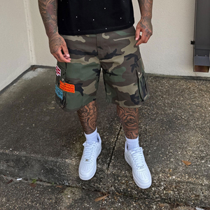 Shorts cargo en denim décontractés pour hommes, style streetwear, multi-poches, jeans courts de style urbain, fabriqués au Pakistan - Product Image 1