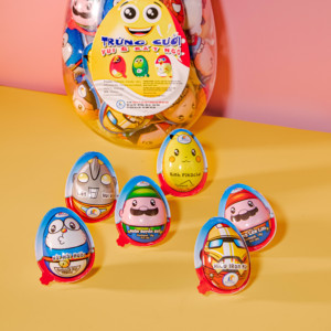 Divertidos dibujos animados de dulces de chocolate en forma de huevo y coches de juguete con un sabor dulce suave adecuado para niños, hechos en Vietnam - Product Image 4