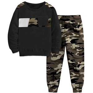 Ensemble de survêtement décontracté à capuche camouflage pour garçons, en polyester, deux pièces, tenue de sport pour enfants, vente en gros - Product Image 3
