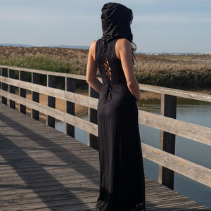 Vestido largo con capucha para mujer, sin mangas, de viscosa, con detalle de cordones y delicado ribete de encaje, vestido largo y fluido - Product Image 4