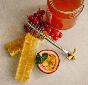 High Quality Metal <b>Honey</b> Spring Spoon Stirrer with <b>Honey</b> Bee Handle in Affordable Price - Product Image 2